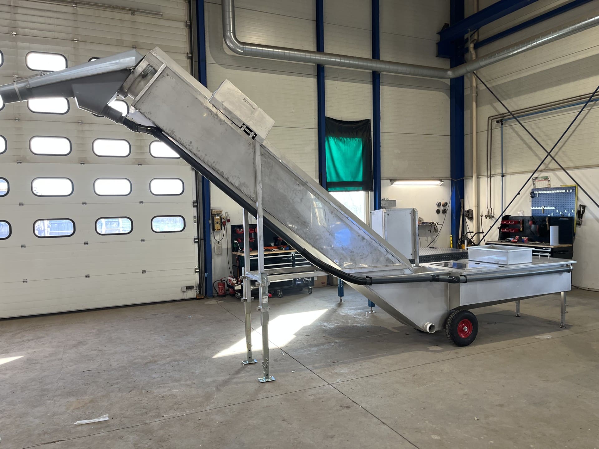 thumbnail_Portable with cover and controlbox